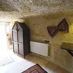 Rose Nest Cave 2*