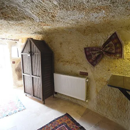 Rose Nest Cave 2*