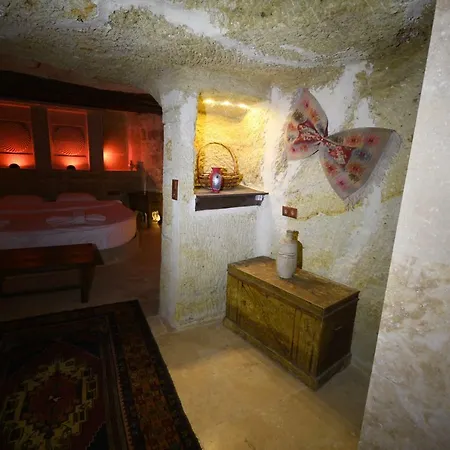 Rose Nest Cave Otel 2*