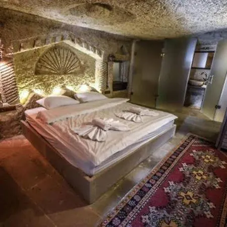 Rose Nest Cave Hotel