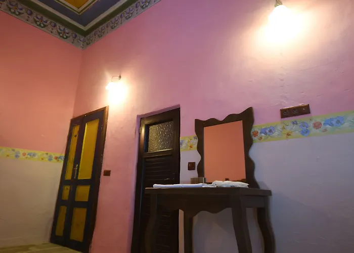 Rose Nest Cave Hotel 2*