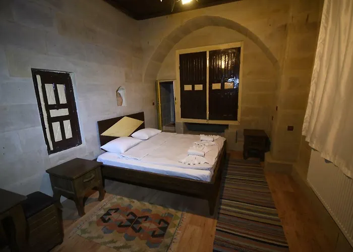 Hotel Rose Nest Cave