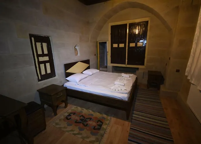 Rose Nest Cave Hotel